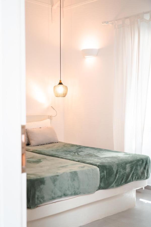 Aggelikoula Rooms Tinos Bagian luar foto