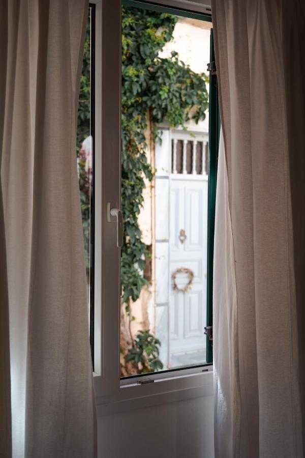 Aggelikoula Rooms Tinos Bagian luar foto