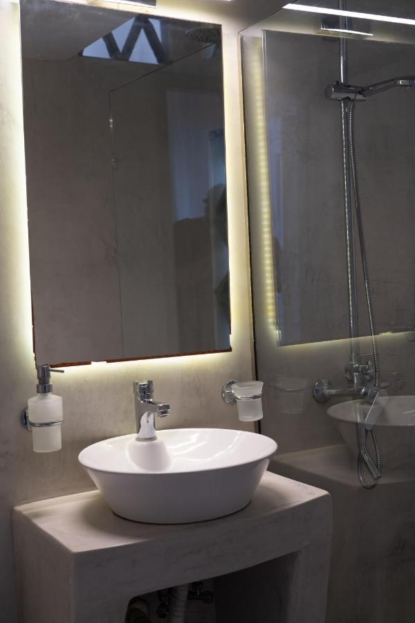Aggelikoula Rooms Tinos Bagian luar foto